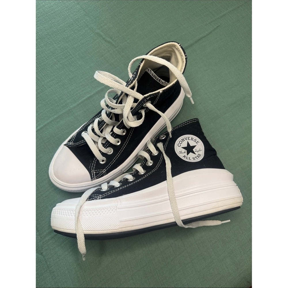 Converse Black and White High-Top Sneakers Size 7 Women - Picture 2 of 4